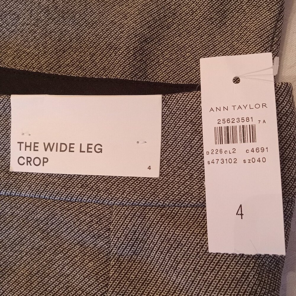 Brand NEW Ann Taylor Wide Leg Crop Pant, Size 4